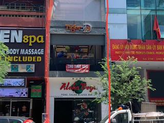 Bán nhà 242 đề thám, p.phạm ngũ lão, quận 1. đang có hđ thuê 90tr/tháng,  ngay 0935 768 ***