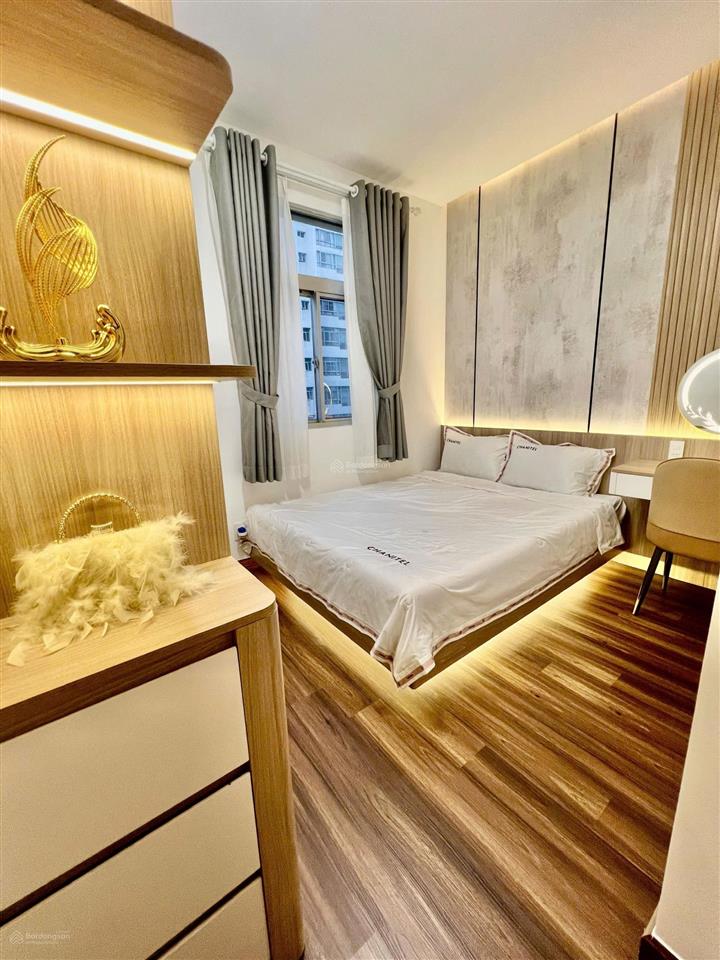Bán nhanh căn 1b67 sky garden 1, dt 88m2, full nội thất mới 100%