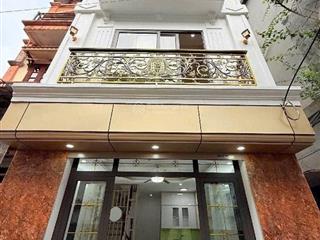 Cho thuê nhà nguyên căn ngõ 113 nguyễn thị định dt 70m x 4t giá 45tr