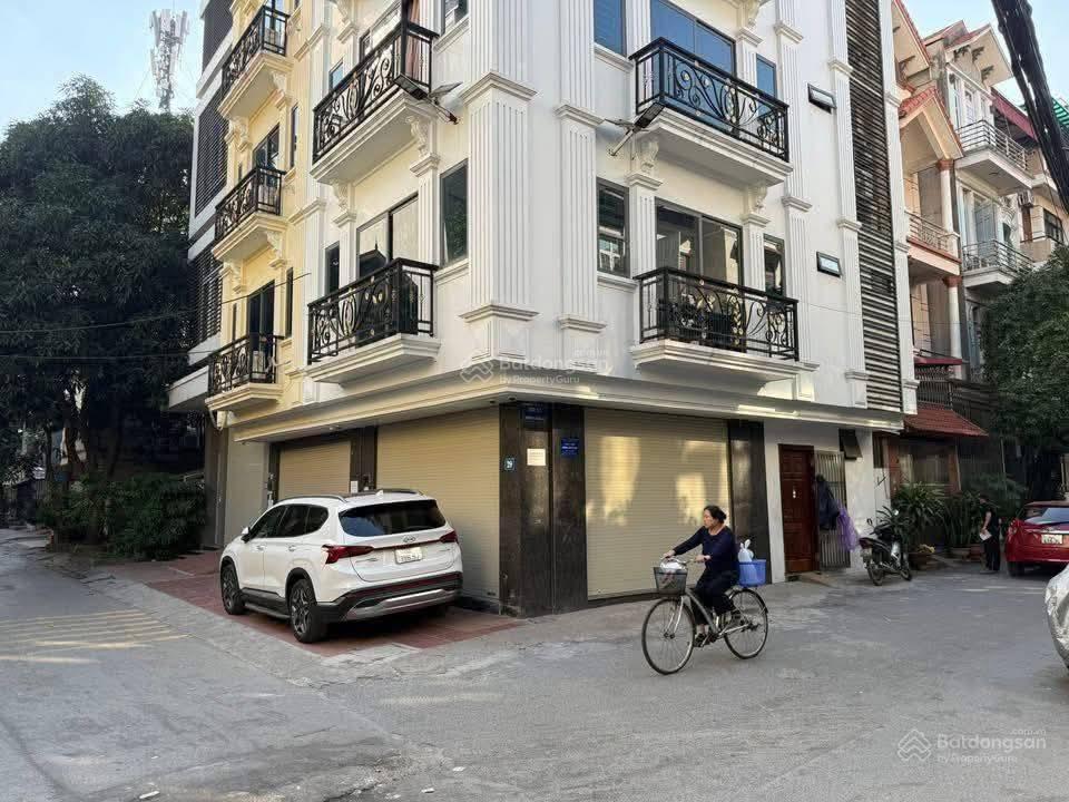 Cho thuê nhà trung yên 10.diện tích 120m² x 5tầng,mt 8m,ô tô tránh phù hợp nhiều mô hình kinh doanh