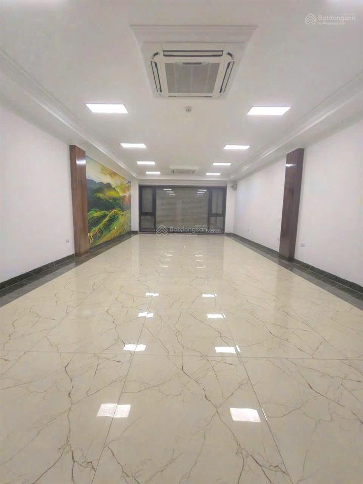Cho thuê tòa nhà hoàng ngân 120m2 mt 8m x 9 tầng 1 hầm thang máy pccc thông sàn phù hợp văn phòng