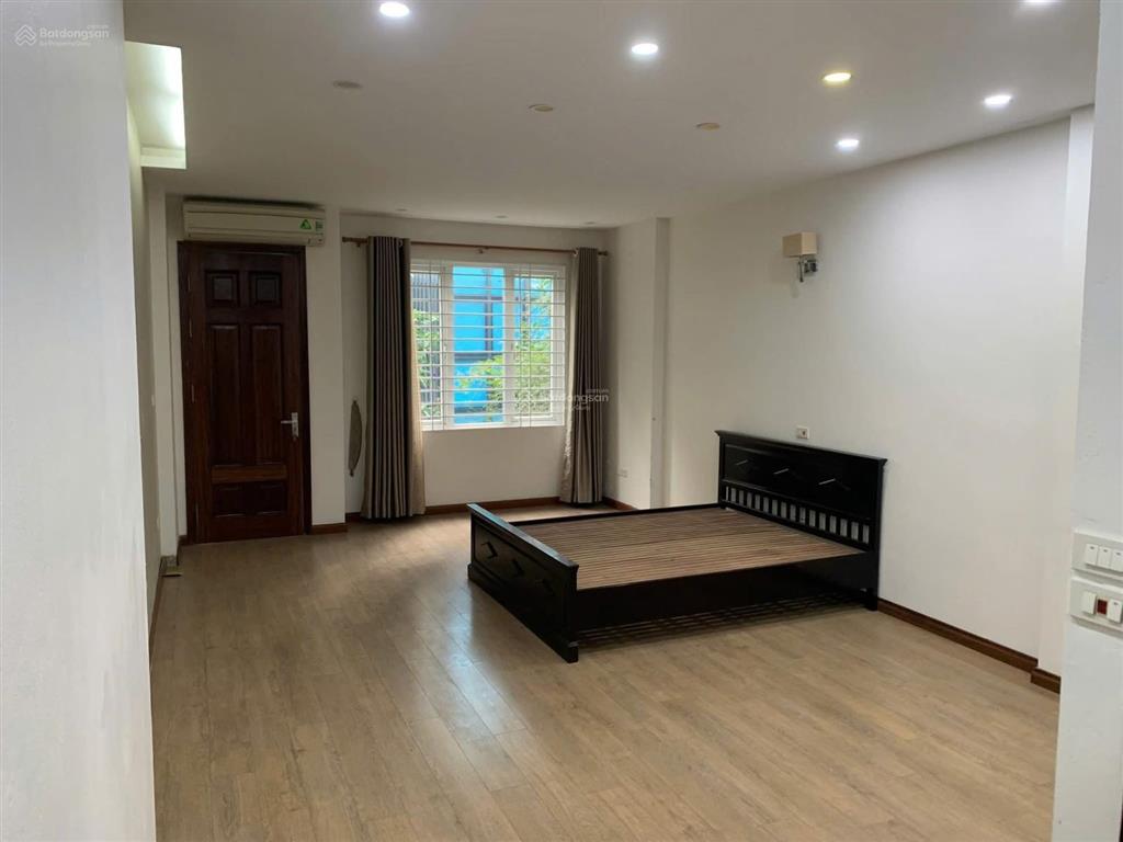 Cho thuê nhà phố đỗ quang 60m2 x 4,5 tầng, mặt tiền 4m, ngõ ô tô tránh, nhà đẹp làm văn phòng, spa