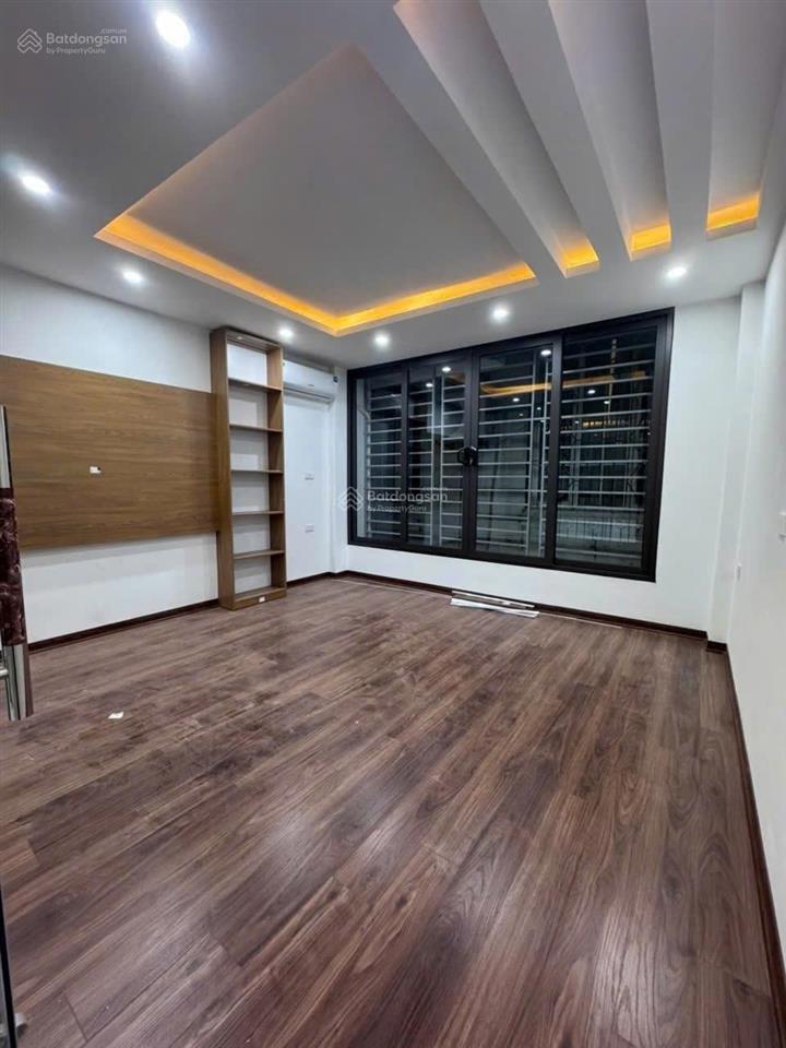 Cho thuê biệt thự lô góc kđt trung yên 190m x 4,5 tầng, mặt tiền 12m, ô tô tránh, giá 55 triệu