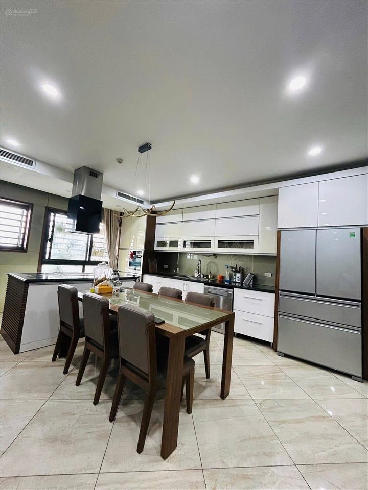 Bán căn góc tầng 12 c'land. 81 lê đức thọ 152,4m2, 3 ngủ, 2 wc, phòng thờ riêng, view cực đẹp
