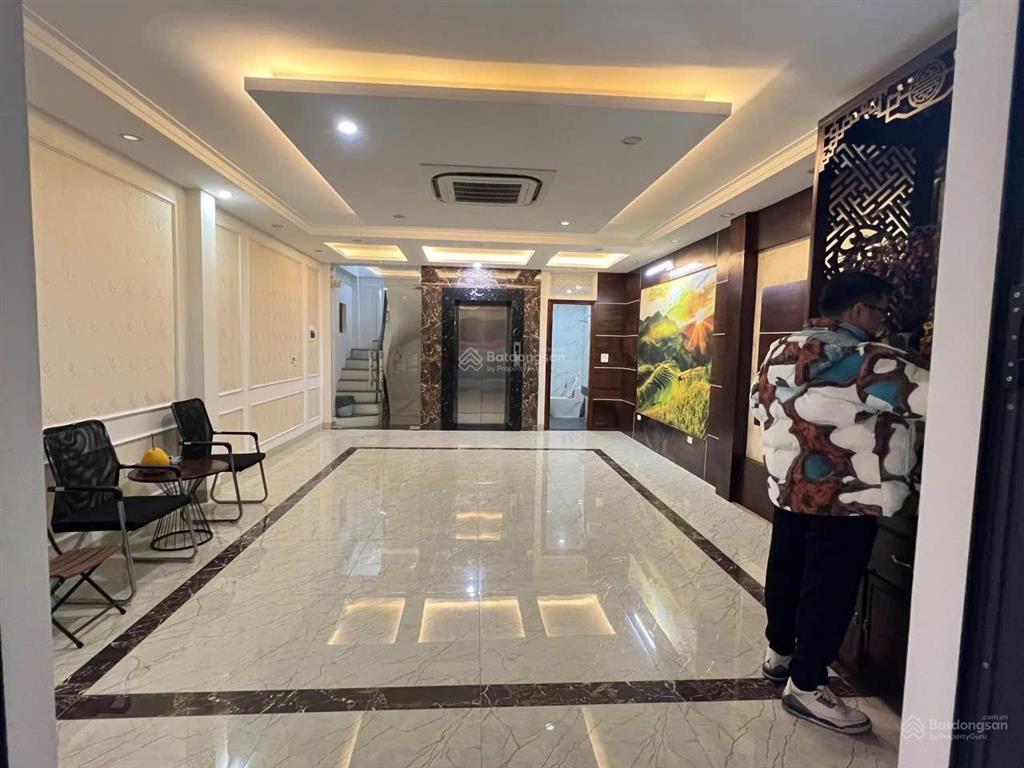 Cho thuê nhà ngõ 80 trung kính 70m2 x 6,5 tầng, mặt tiền 6m, thông sàn, thang máy, giá 50tr ctl