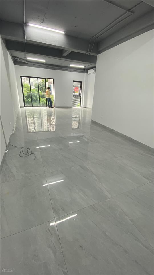 Cho thuê nhà mặt phố trung kính 70m2 x 4 tầng, mặt tiền 6m, vị trí kinh doanh đẹp, giá 60tr