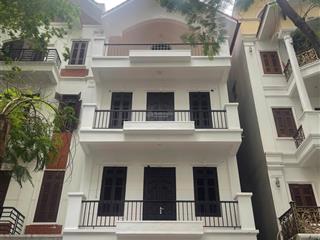 Bán nhà nguyễn bá khoản vị trí cực đẹp 30m ra mặt phố, diện tích 100m 5 tầng mt 6m. giá tốt
