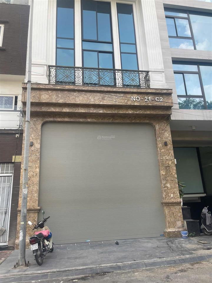 Cho thuê nhà nguyễn khang 55m2 x 7 tầng + hầm, thông sàn, thang máy, vị trí đẹp, giá 42 triệu