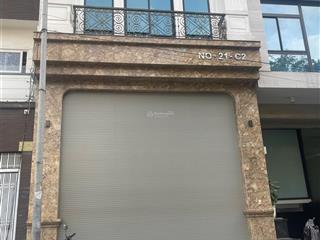 Cho thuê nhà nguyễn khang 55m2 x 7 tầng + hầm, thông sàn, thang máy, vị trí đẹp, giá 42 triệu