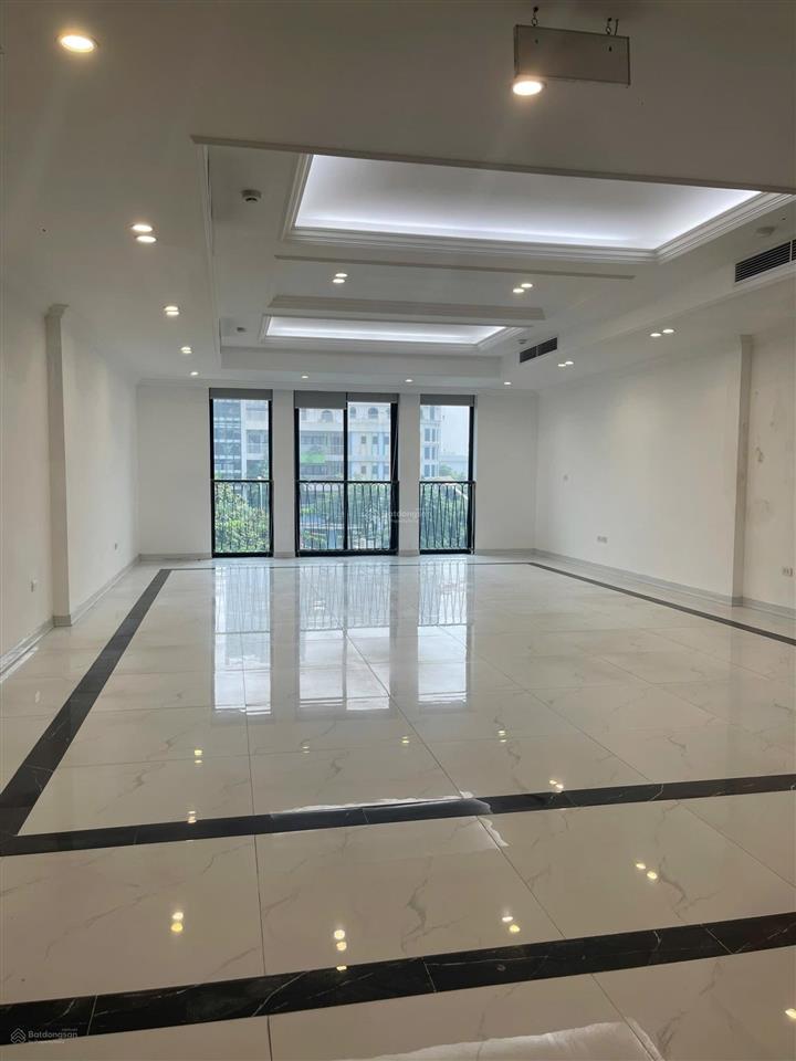 Cho thuê nhà nguyễn khang 55m2 x 7 tầng + hầm, thông sàn, thang máy, vị trí đẹp, giá 42 triệu