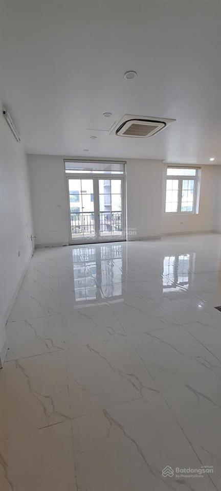 Cho thuê bt nguyễn thị định diện tích 140m x 4 tầng lô góc.mặt tiền 8m, có hầm. ngõ thông, giá 55tr