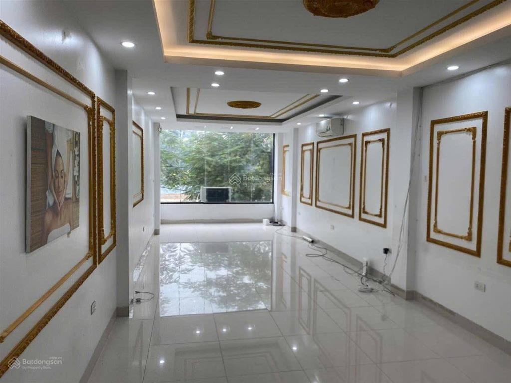 Cho thuê nhà lô 1e trung yên, cầu giấy  65m2 x 4 tầng,mt 4m, nhà mới,đường ô tô tránh  30 triệu