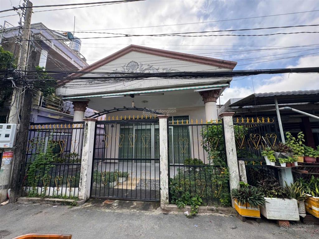 Bán nhà riêng 96/6a lê thị hồng gấm, 4,7 tỷ, 165m2, uy tín giá cực chất