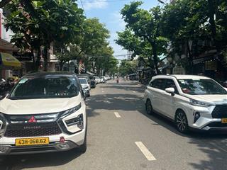 Bán nhà 4 tầng mặt phố trưng nữ vương, gần cầu rồng đà nẵng