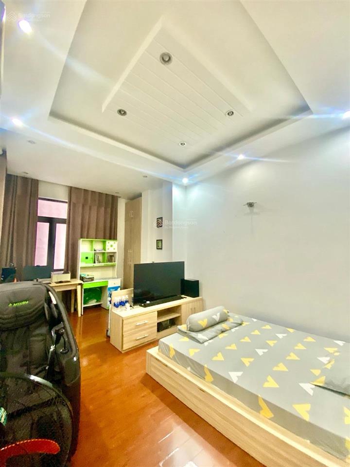 Bán nhà 4 tầng mt trần phú  vị trí trung tâm cực hiếm  dt 110m2 ngang 12m  garage ô tô trong nhà