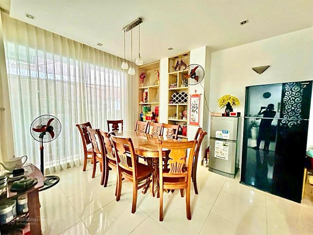 Bán nhà 4 tầng mt trần phú  vị trí trung tâm cực hiếm  dt 110m2 ngang 12m  garage ô tô trong nhà