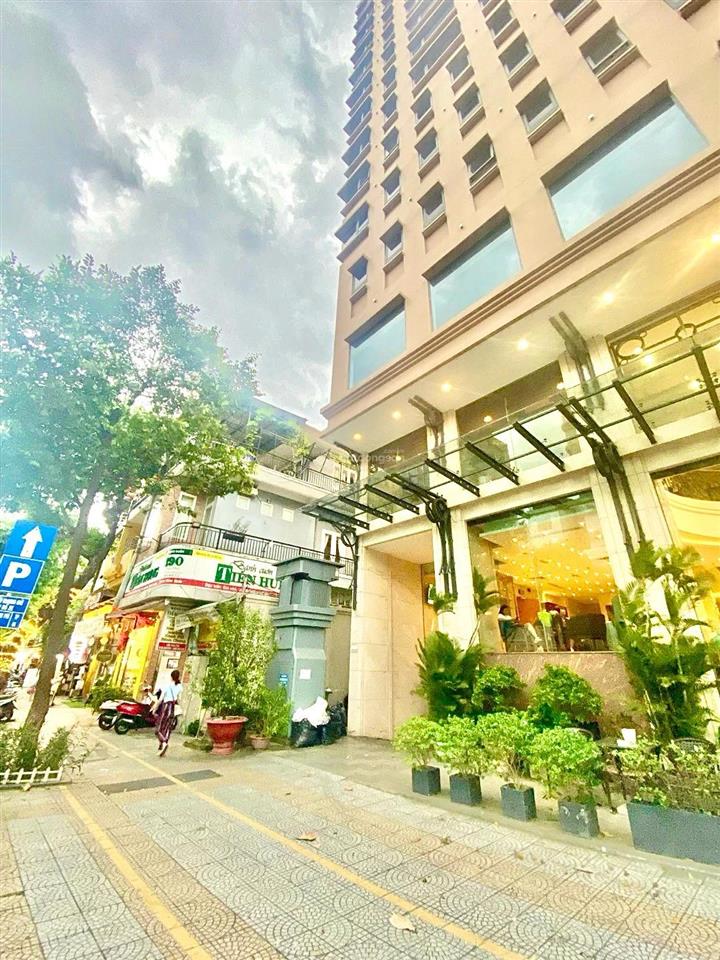 Bán nhà 4 tầng mt trần phú  vị trí trung tâm cực hiếm  dt 110m2 ngang 12m  garage ô tô trong nhà