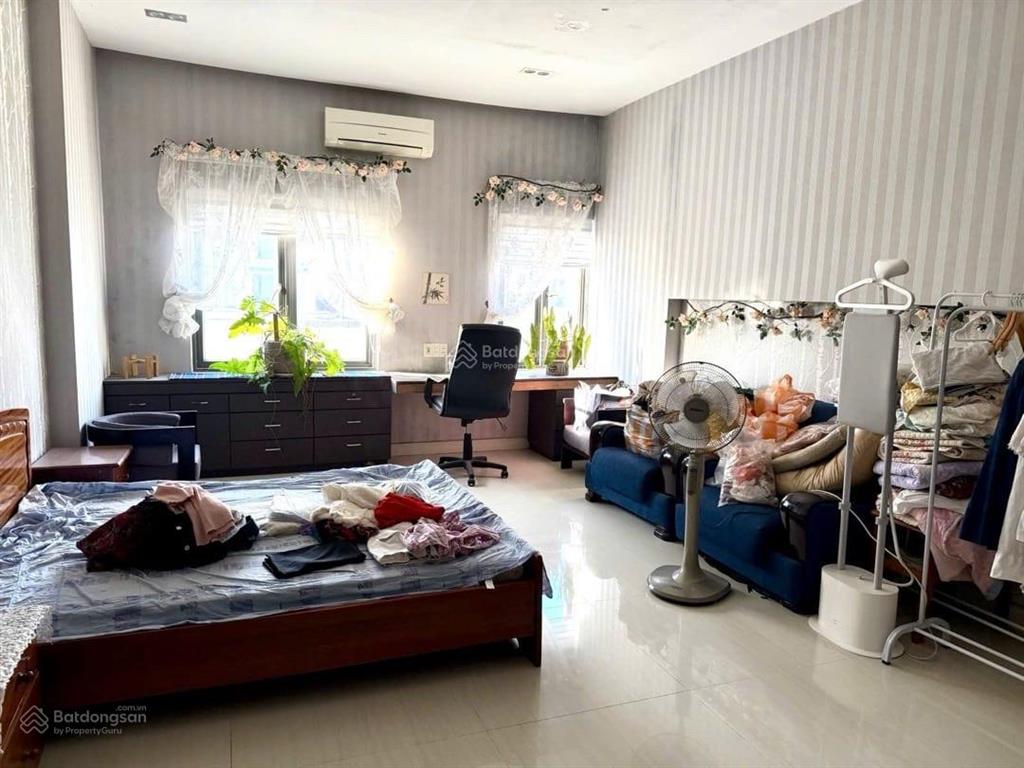 Rẻ nhất khu vực 22 tỷ, dt 105 m2, mặt tiền nguyễn văn linh nhà đẹp 3 tầng kinh doanh sầm uất