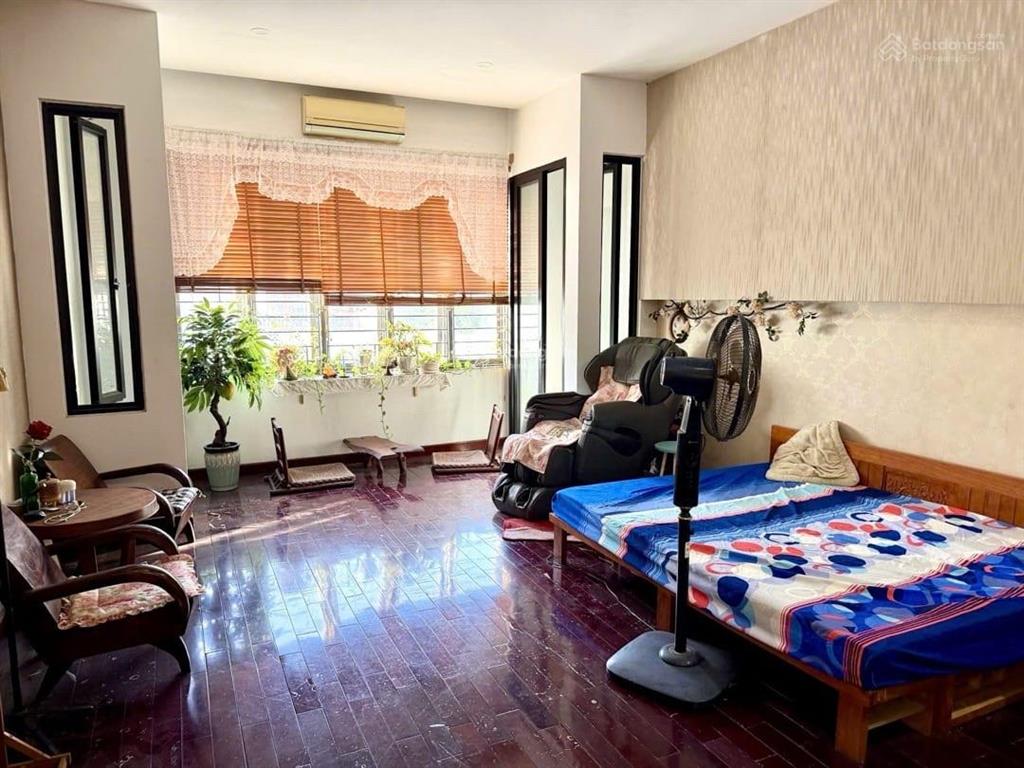 Rẻ nhất khu vực 22 tỷ, dt 105 m2, mặt tiền nguyễn văn linh nhà đẹp 3 tầng kinh doanh sầm uất