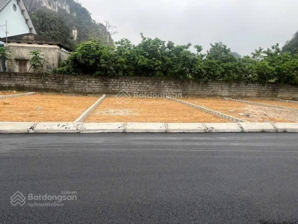 Cần bán gấp lô đất ba hàng đồi giá chỉ có 550 triệu vị trí đẹp, sát đường lớn