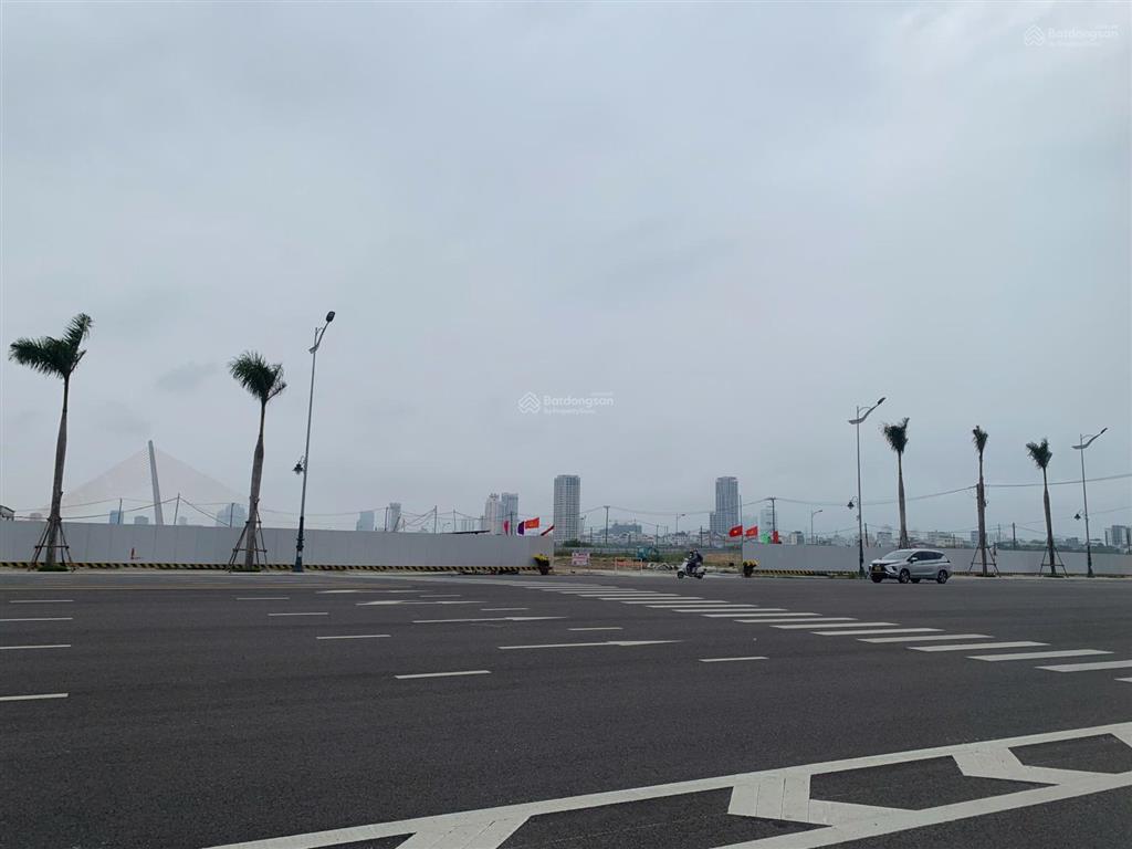 Nhà mình cần bán giá sốc cho khách thiện chí  lô góc trong lõi danang downtown  chỉ nhỉnh 3x tỷ
