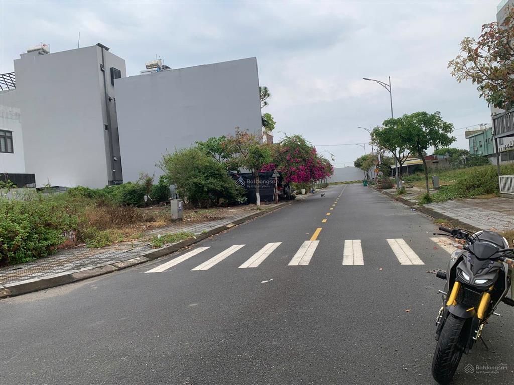 Nhà mình cần bán giá sốc cho khách thiện chí  lô góc trong lõi danang downtown  chỉ nhỉnh 3x tỷ