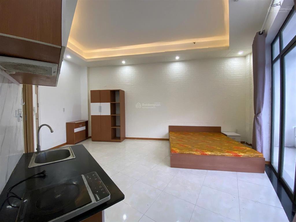 Tòa căn hộ mặt tiền bùi quốc hưng