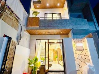 Cho thuê nhà 3 tầng kiệt 4** trưng nữ vương