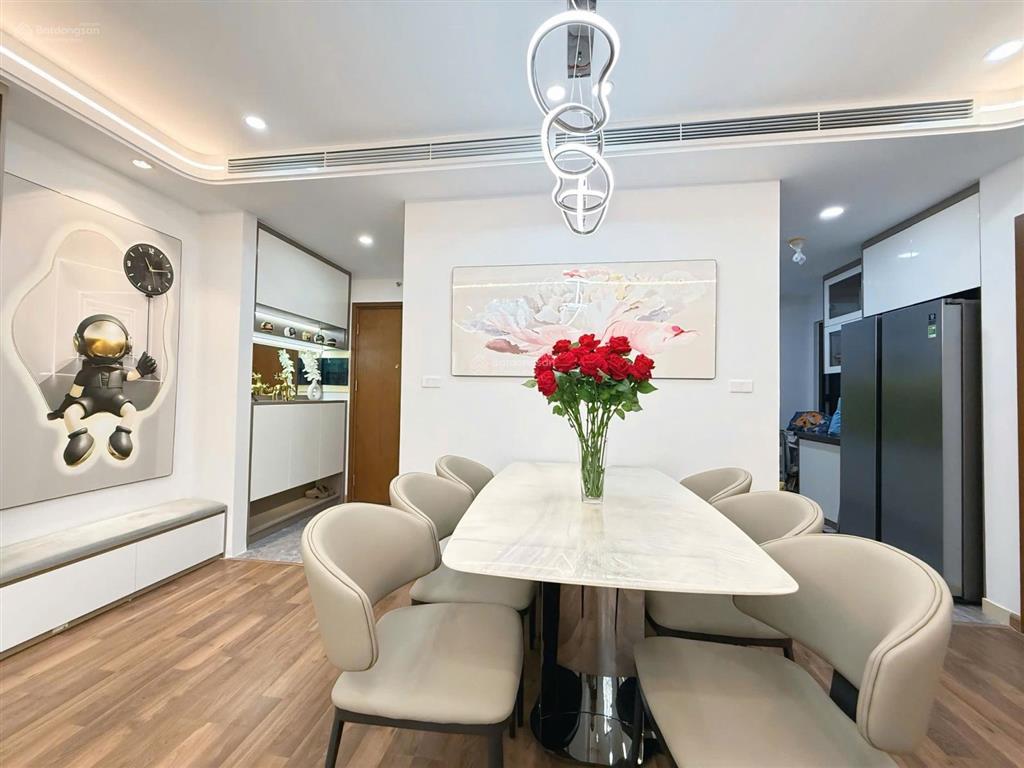 Chủ nhà thiện chí bán nhanh căn tại mhdi đình thôn dt 75m2  2n2wc, sẵn sổ. giá 5,8 tỷ
