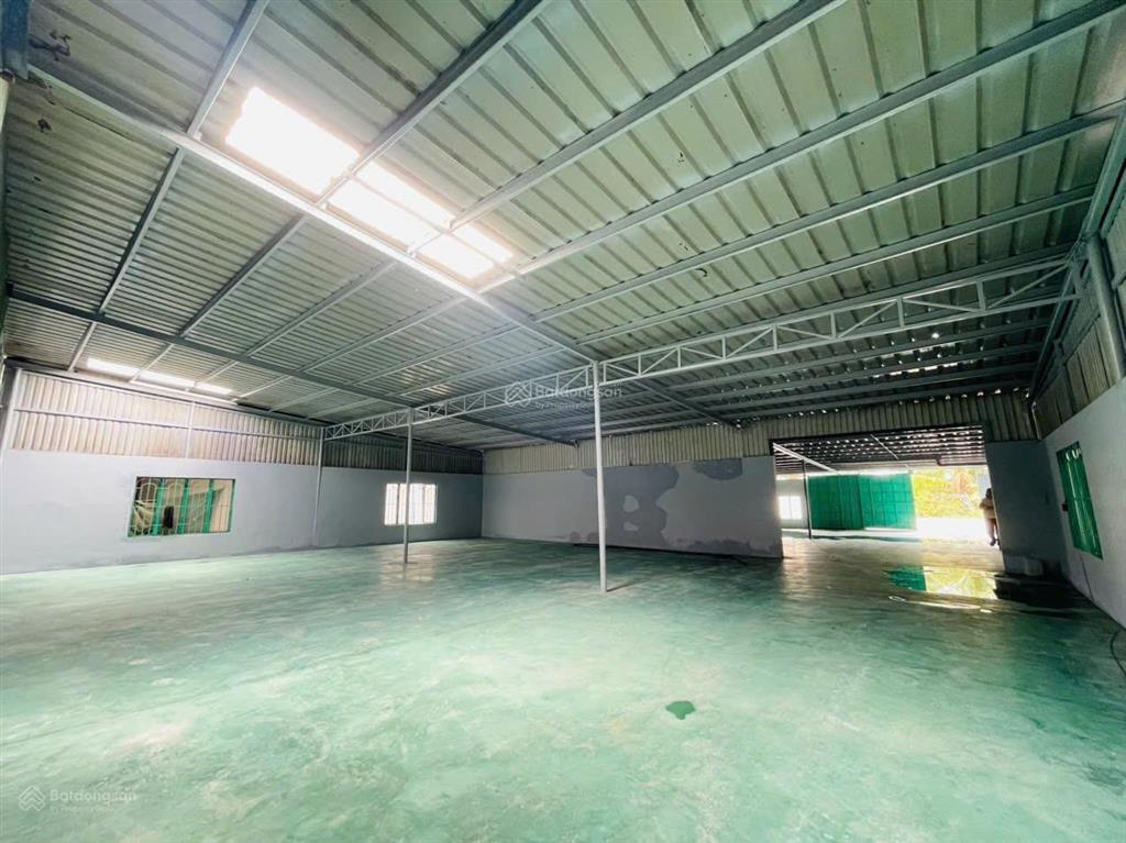 Kho xưởng cho thuê đường thanh niên, xã tân vĩnh lộc, tphcm 1300m2