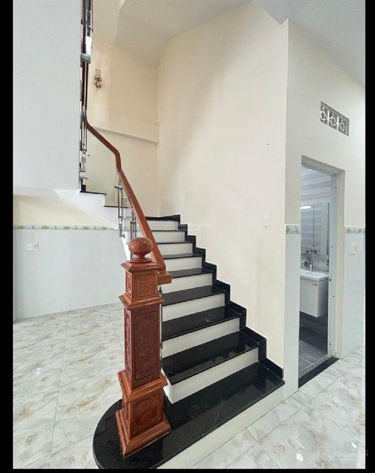 Bán nhà tại gò dưa, 9 tỷ vnd, 96 m2, 3 tầng, mặt tiền 4.8m, chỉ với giá cực chất