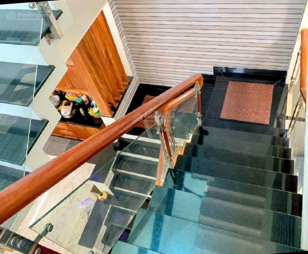 Bán nhà đẹp xuất sắc tại nguyễn tri phương, 5,7 tỷ, 100m2, 3 tầng