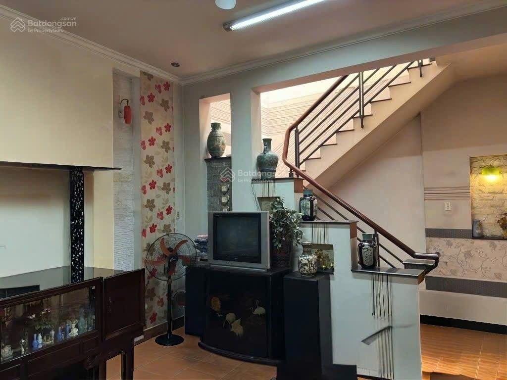 Chính chủ bán căn nhà 4,5 x 12,5 chỉ 6,8 đồng, dường võ thị nhờ, gần phú mỹ hưng, quận 7.