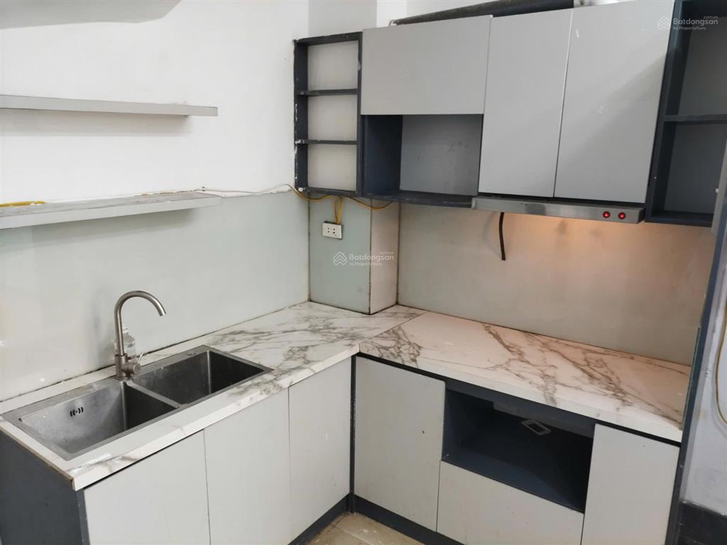 Cho thuê nhà trọ 29 phố khương hạ, 14 triệu, 50m2, 5pn, 5wc, cực chất!