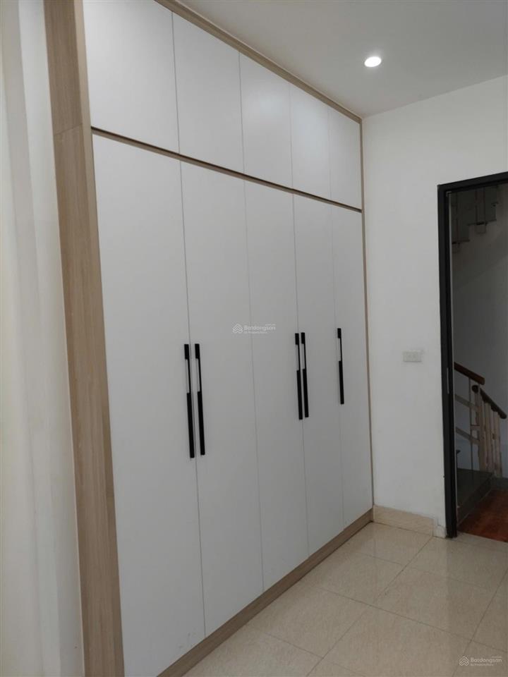 Cho thuê nhà trọ 29 phố khương hạ, 14 triệu, 50m2, 5pn, 5wc, cực chất!