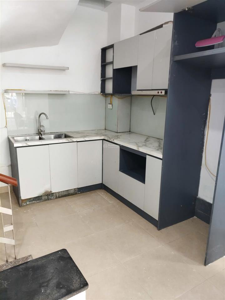 Cho thuê nhà trọ 29 phố khương hạ, 14 triệu, 50m2, 5pn, 5wc, cực chất!