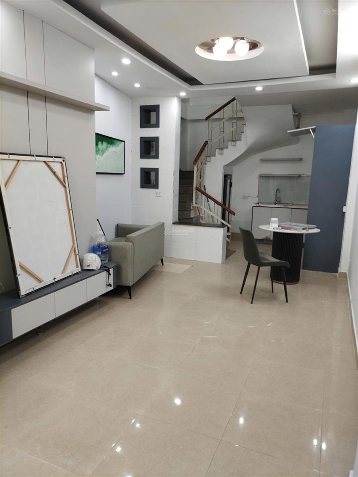 Cho thuê nhà trọ 29 phố khương hạ, 14 triệu, 50m2, 5pn, 5wc, cực chất!