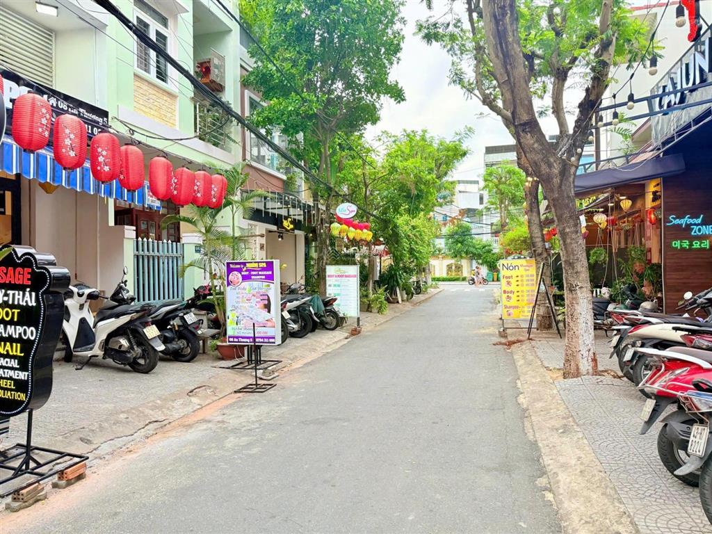 Toà căn hộ 7 tầng lõi phố tây an thượng khu toà tây  alo tuyên để làm việc