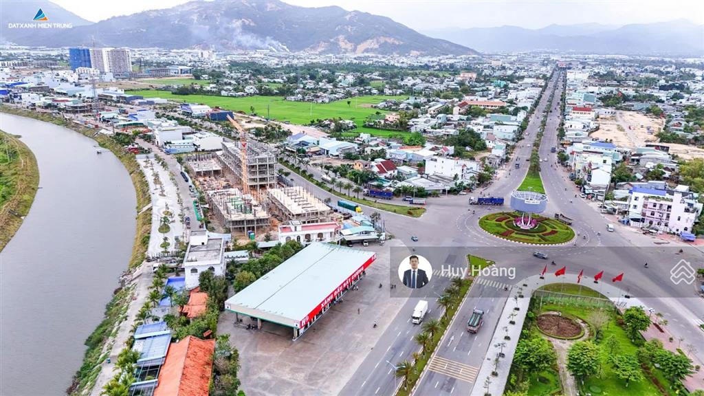 Suất ngoại giao  nhà phố 5 tầng mặt tiền sông  dự án solera quy nhơn