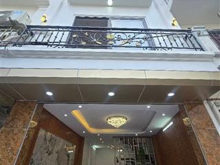 Bán nhà riêng đông mỹ dt 45m2, giá hơn 6 tỷ, nhà mới sẵn về ở ngay