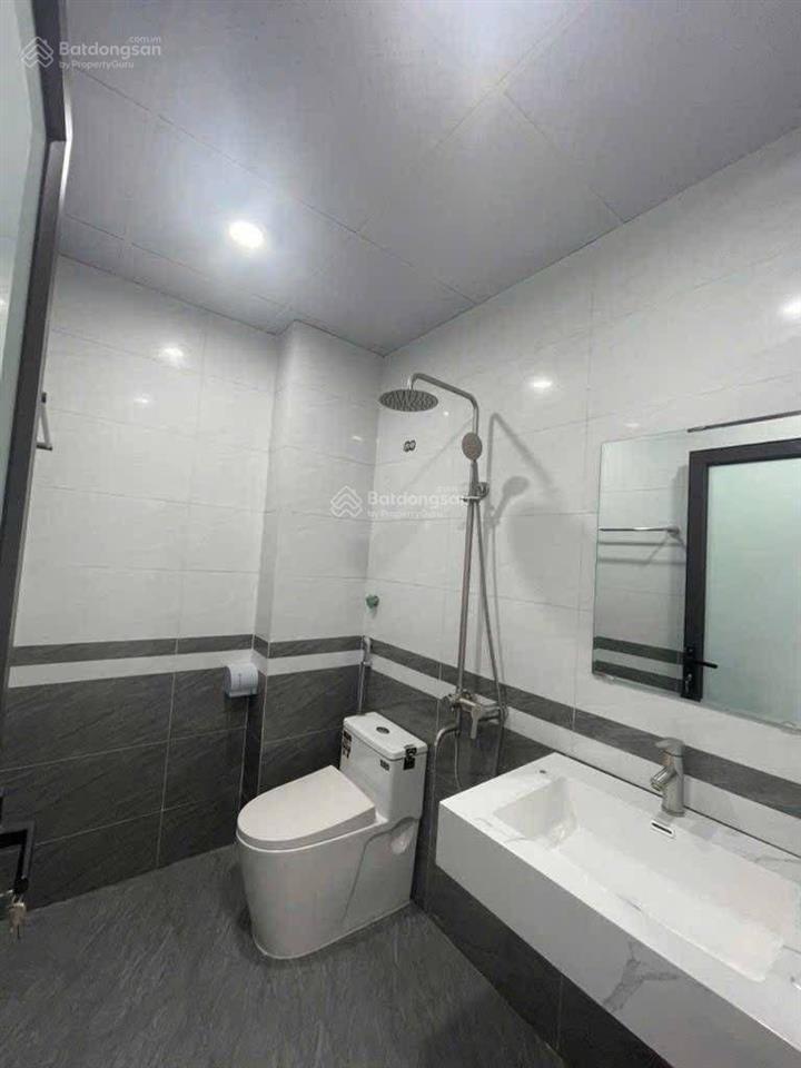 Mỹ thái hồng vân, giáp tái định cư đông mỹ. nhà mới 4 tầng giá chỉ 5.69 tỷ