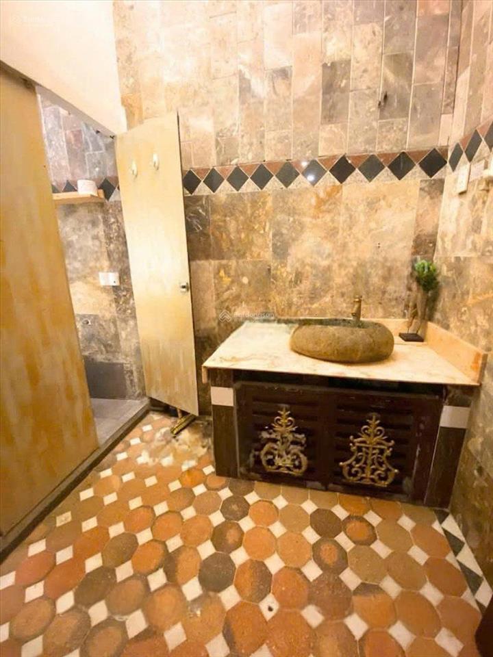 Cho thuê mặt tiền kinh doanh 6x25m  đồng khởi, ngay phố đi bộ nguyễn huệ, nhà hát thành phố quận 1