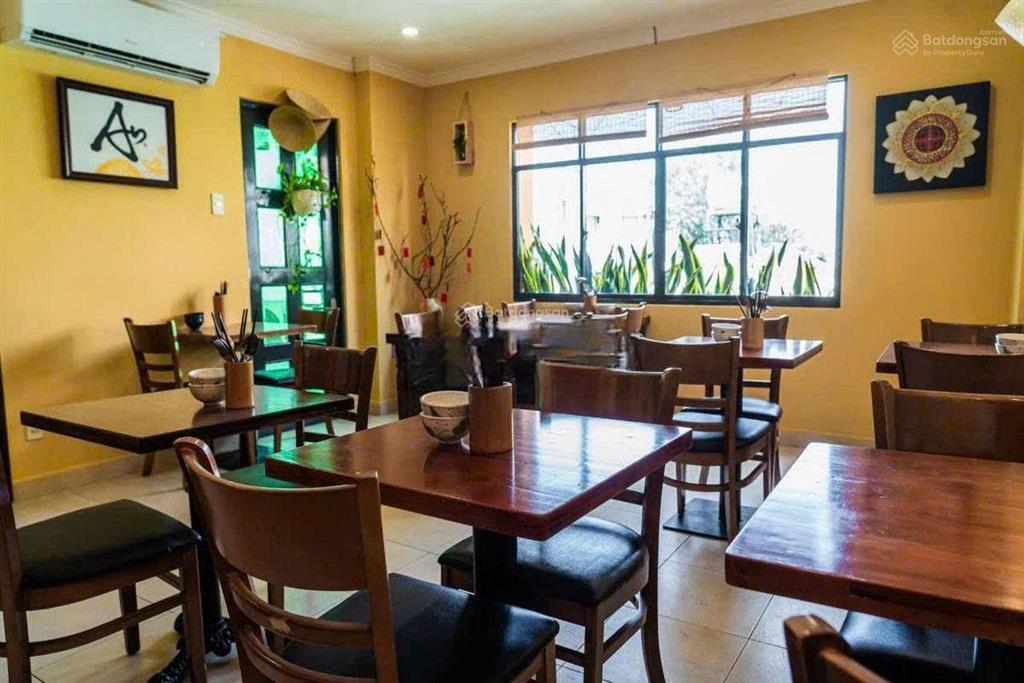 Cho thuê mặt tiền kinh doanh 6x25m  đồng khởi, ngay phố đi bộ nguyễn huệ, nhà hát thành phố quận 1