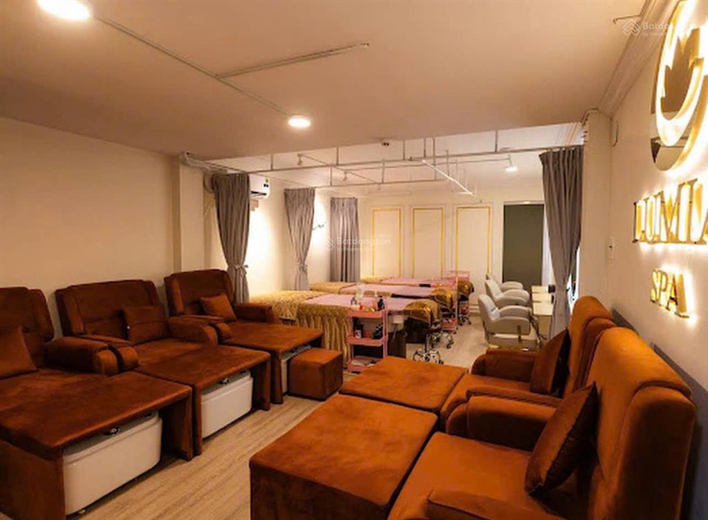 Cho thuê gấp nhà mặt tiền 5x20m võ văn tần, có thang máy và pccc đầy đủ. giá 65 triệu
