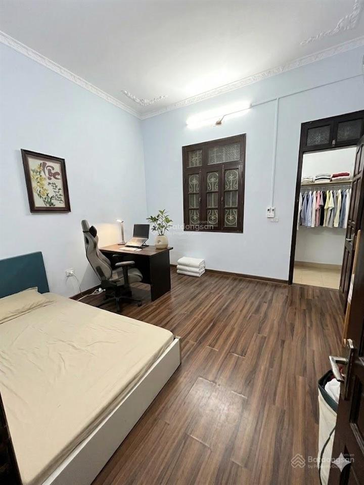 Bán nhà riêng tại thịnh hào 1, 12,5 tỷ, 60 m2, 5pn, 4wc, 4 tầng, hàng hiếm