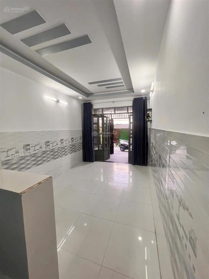 Nhà 2 tầng đường hà huy giáp quận 12
