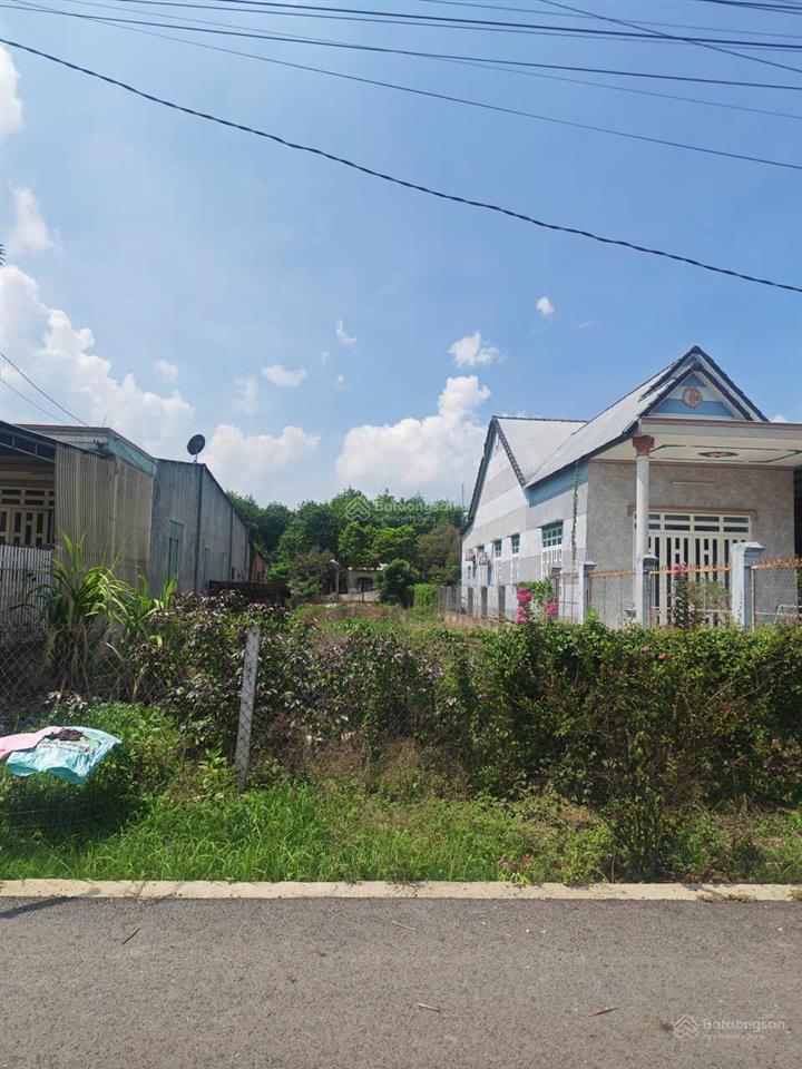 Hàng ngộp giá tốt  chỉ 550 triệu sở hữu ngay 250m đất phú giáo