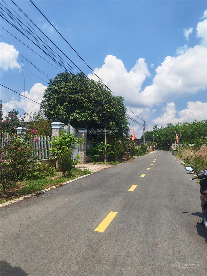 Hàng ngộp giá tốt  chỉ 550 triệu sở hữu ngay 250m đất phú giáo