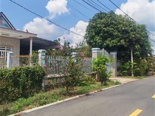 Hàng ngộp giá tốt  chỉ 550 triệu sở hữu ngay 250m đất phú giáo