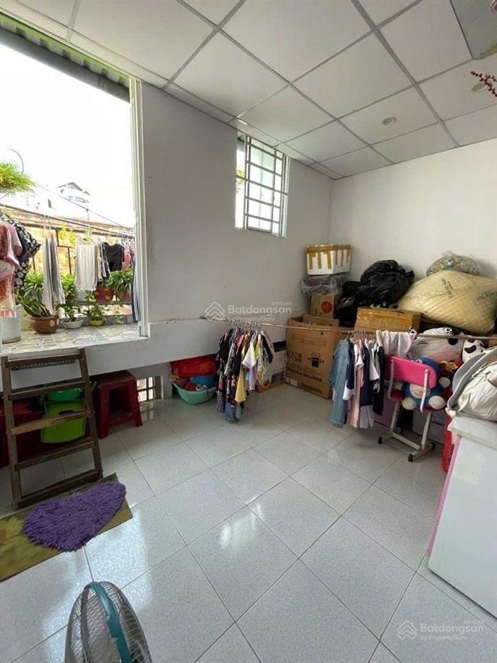Nhà ngay trung tâm lê thiệt, tân phú  2 lầu 3 phòng ngủ đẹp 3.85t